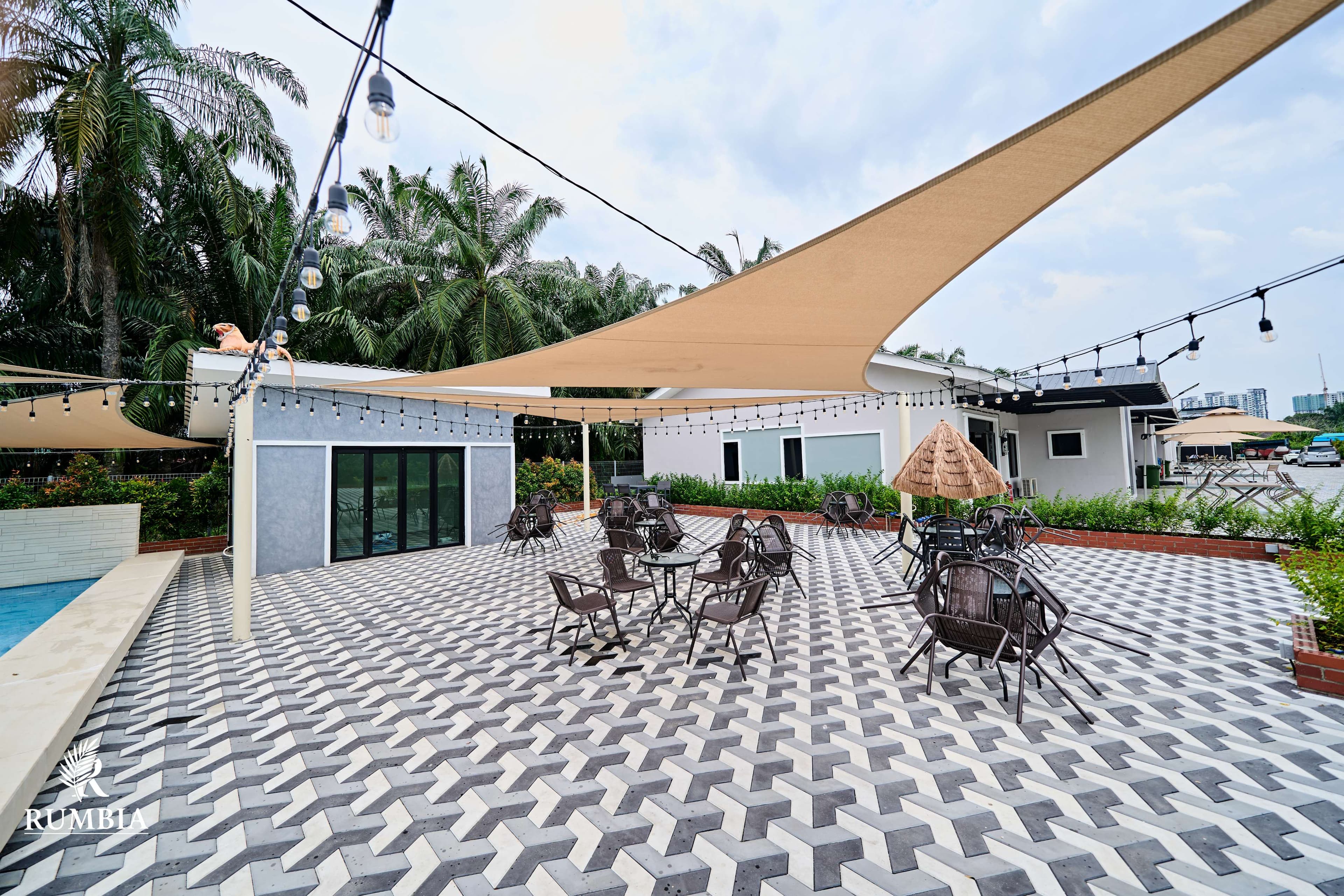 Rumbia property exterior